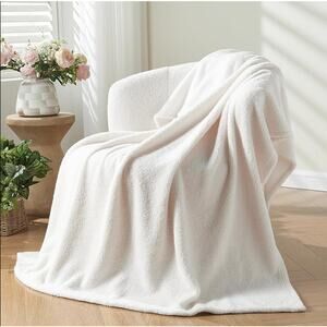NewCosplay Super Soft Twin Size White Blanket 60 in x 80 in